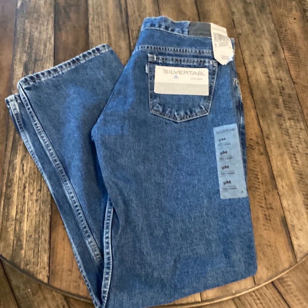 Silver tab Levi’s womens jeans